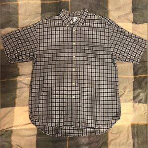Large Gap Flannel Short Sleeve Button Up